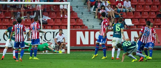 Gol de Timor al Sporting de Gijón || Foto: Real Valladolid