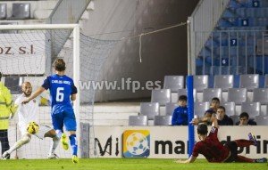 Sergi Enrich y Juanma salvan el primer match-ball de Anquela 3 Urko Vera