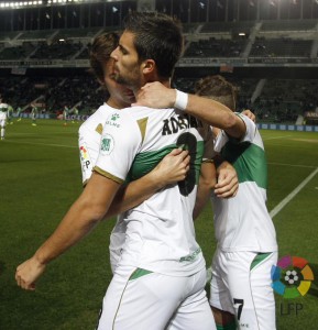 Adrián celebra su gol ante el Real Valladolid