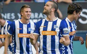 Laguardia celebra un gol || Foto: ABC