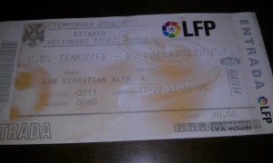 Entrada del partido, que aún guarda Montse