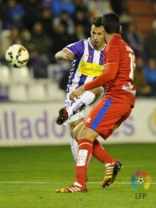 Hernán Pérez ejecuta la vaselina que terminó en gol