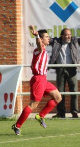 Sergio celebra el gol Foto: Rosa M. Martín