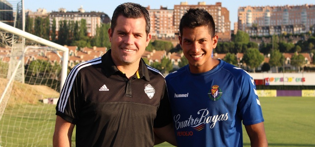 Renzo Zambrano, junto a Sebastián Cano, de Secasport || Foto: Víctor Álvarez