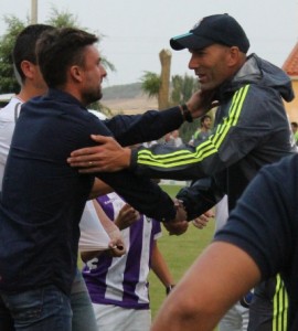 Rubén Albés y Zidane || Foto: Víctor Álvarez