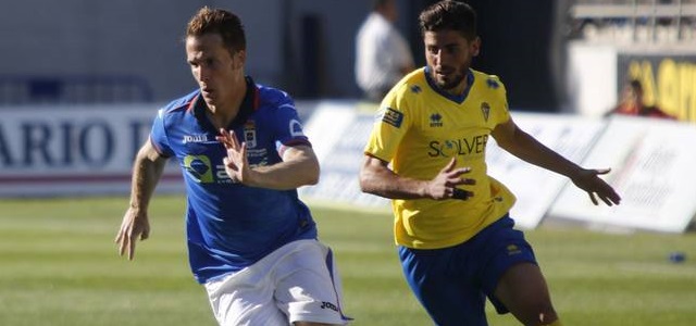 Susaeta, en la vuelta del play-off de ascenso, contra el Cádiz || Foto: La Nueva España