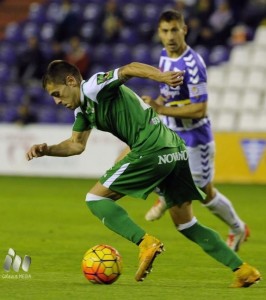 Rubén Peña con el balón