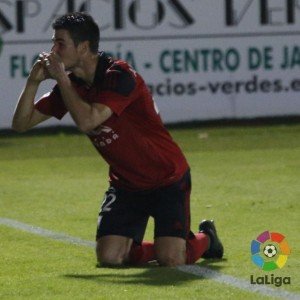 Álex García celebra un gol