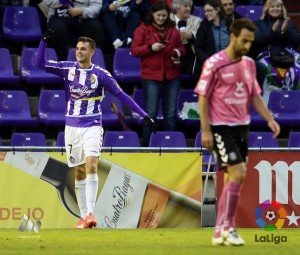Villar fue el mejor blanquivioleta