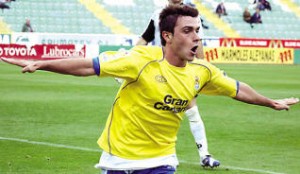 Colunga celebra un gol con Las Palmas || Foto: La Provincia