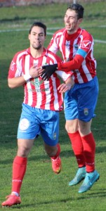 Rubo y Adalia celebran el primer gol || Foto: Víctor Álvarez