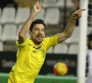 Toché celebra un gol con el Oviedo Foto: La Nueva España