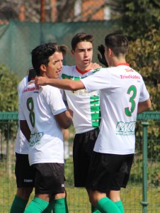 El Trival celebra un gol || Foto: V. Álvarez