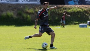 André Leão, en su vuelta al trabajo junto a sus compañero Foto: Real Valladolid