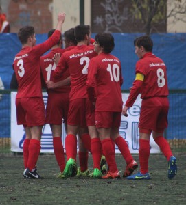 La UD Sur celebra un gol || Foto: Víctor Álvarez