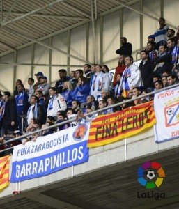 La afición del Real Zaragoza en Oviedo