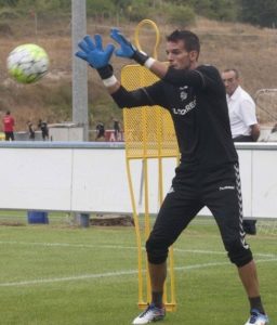 Pau Torres, durante un entrenamiento con el Alavés Foto: Noticias de Álava