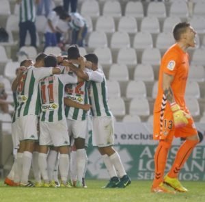 Becerra lamenta el gol encajado en El Nuevo Arcángel Foto: LFP