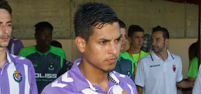 Renzo Zambrano || Foto: Real Valladolid