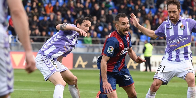 El Huesca se llevó los tres puntos || Foto: LFP