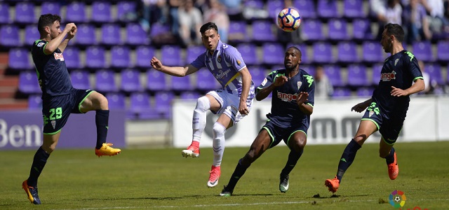 José chuta a puerta | Foto: LFP