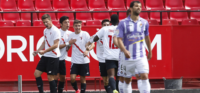 El Sevilla Atl. celebra un gol | Foto: LFP