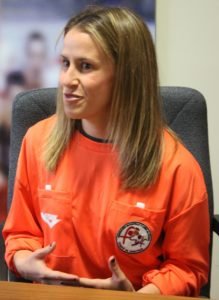 Una sonrisa perenne y el sueño de pitar en Primera 2 Esther Martín2