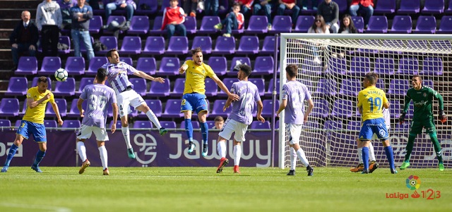 Momento del fatídico gol del Cádiz