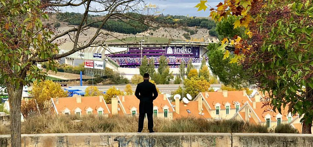 Ronaldo mira Zorrilla desde lo alto de Parquesol