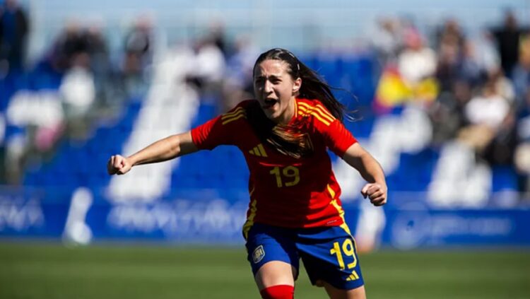 Claudia Barrios, selección