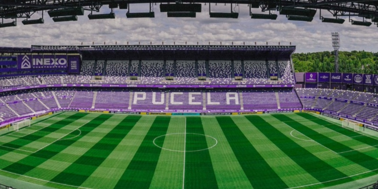 El césped del José Zorrilla preocupa a pocos días de comenzar la temporada 1 Valladolid Estadio José Zorrilla