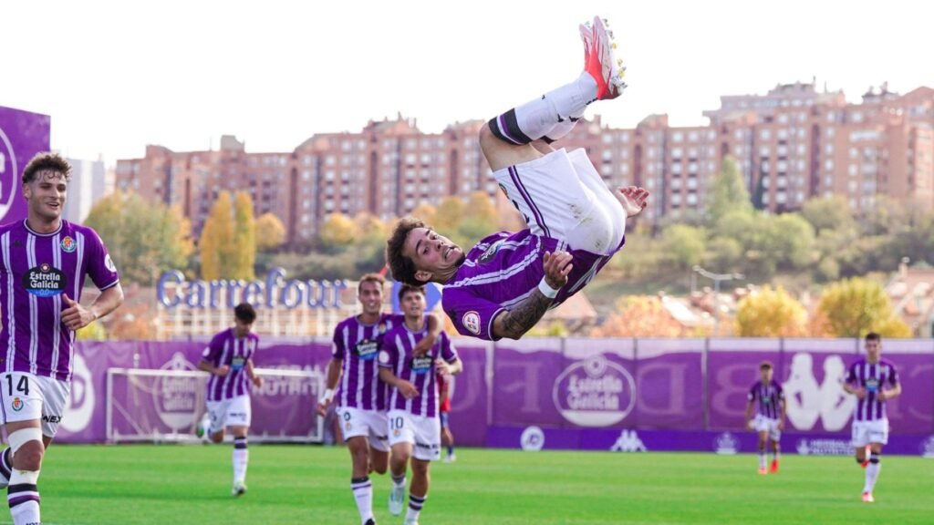 Real Valladolid - Xavi Moreno
