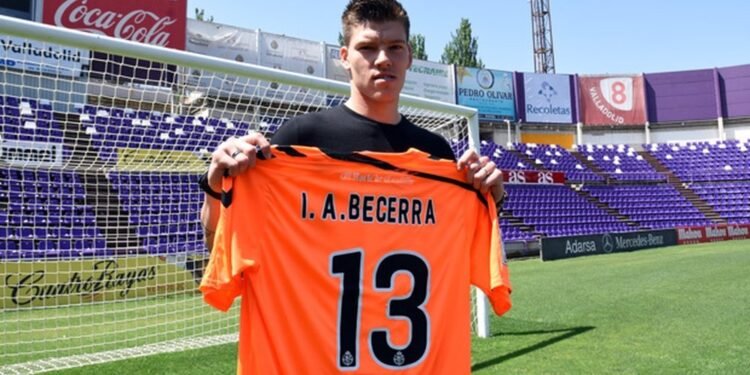 Real Valladolid - Girona: 5 jugadores que vistieron ambas camisetas 2 Becerra Valladolid
