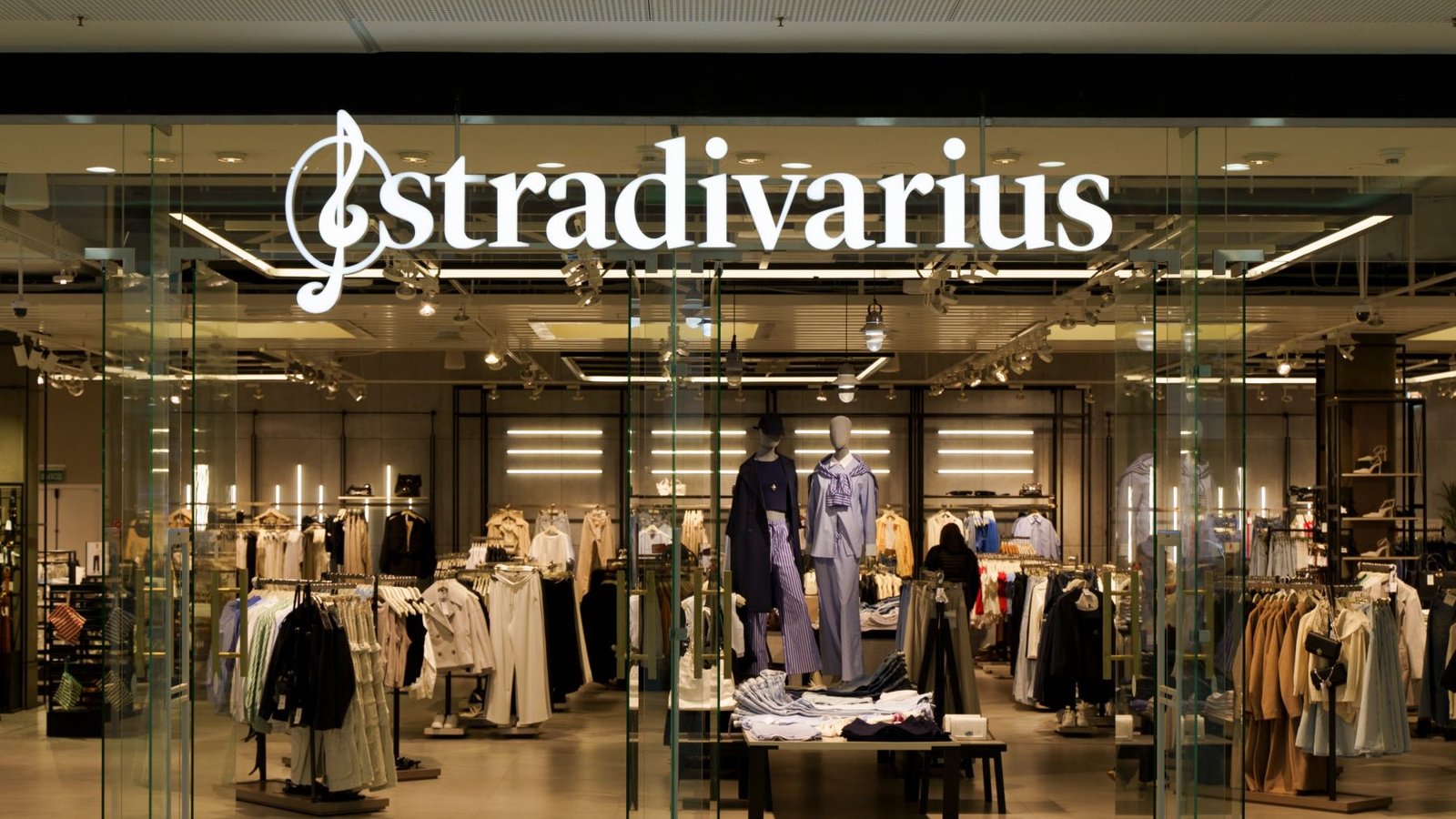 Adiós a Stradivarius: Inditex toma esta difícil decisión