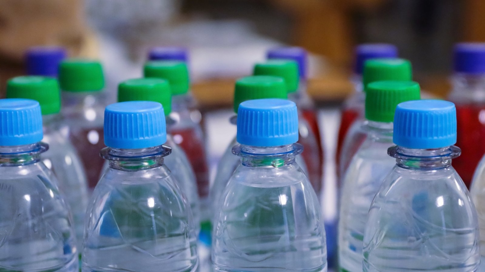 Las mejores y las peores aguas minerales de los supermercados