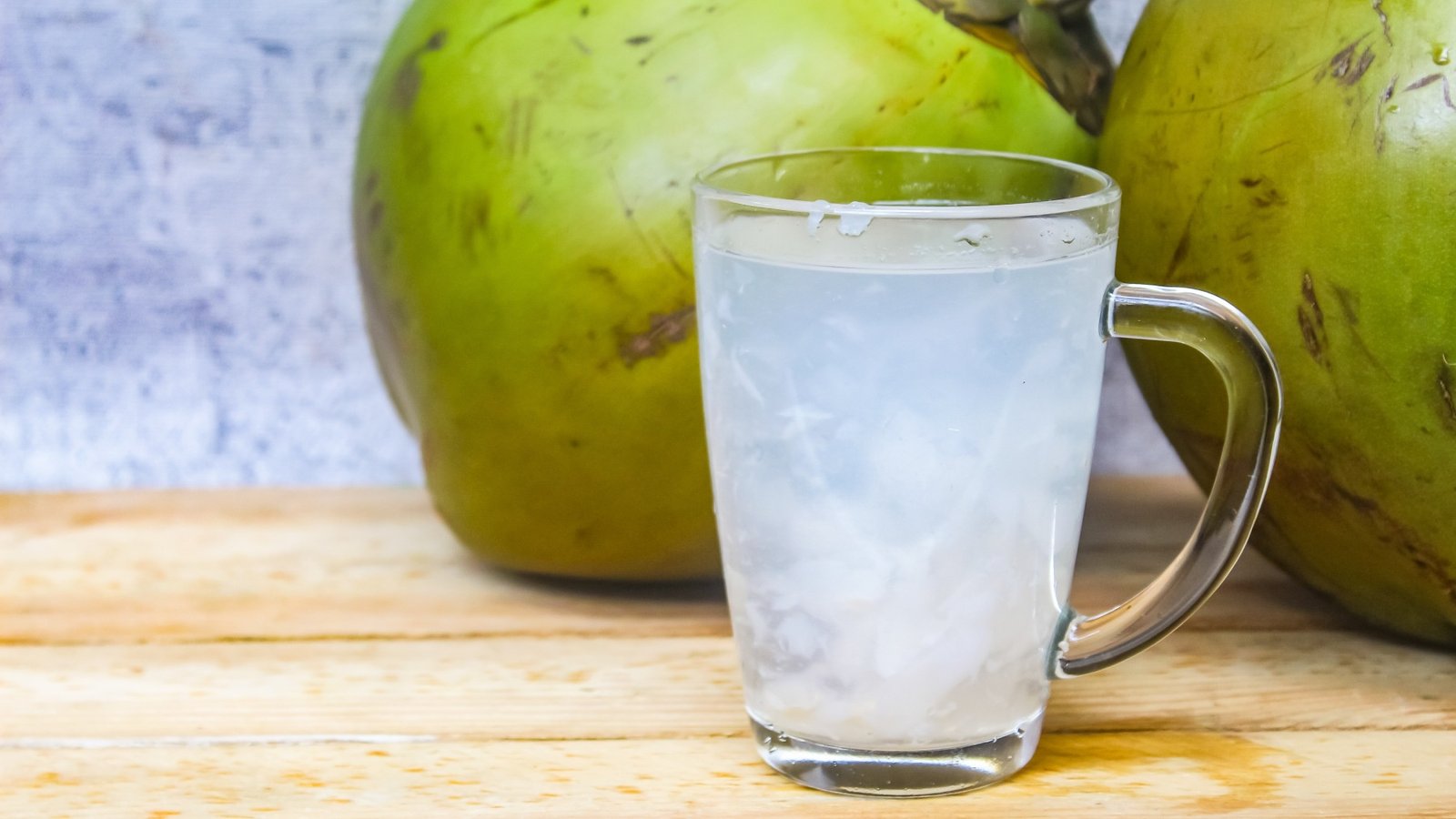 Confirmado: estas bebidas hidratan más que el agua