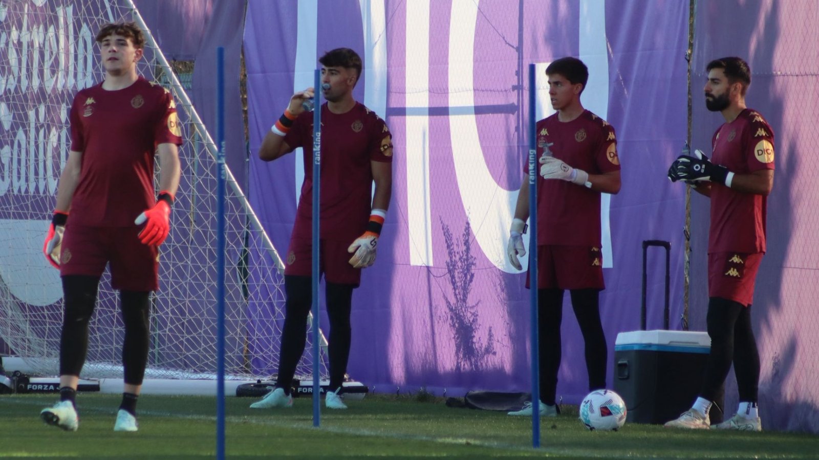 Aceves, Alani, Arnu y Jorge Delgado, inscritos de una tacada 1 Tejero, Aceves, De Pablo y Ferreira, porteros, Valladolid