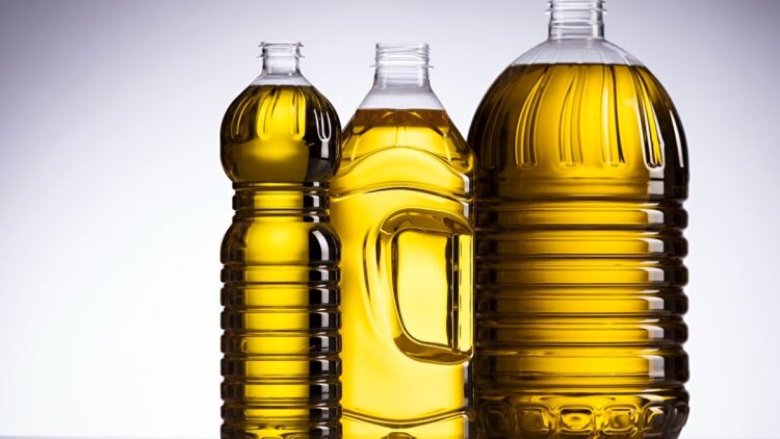 El tapón de plástico del aceite tiene una función secreta