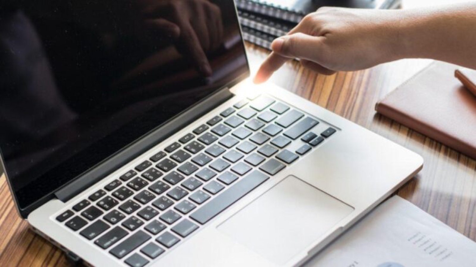 Adiós a los mensajes de WhatsApp fuera del horario laboral