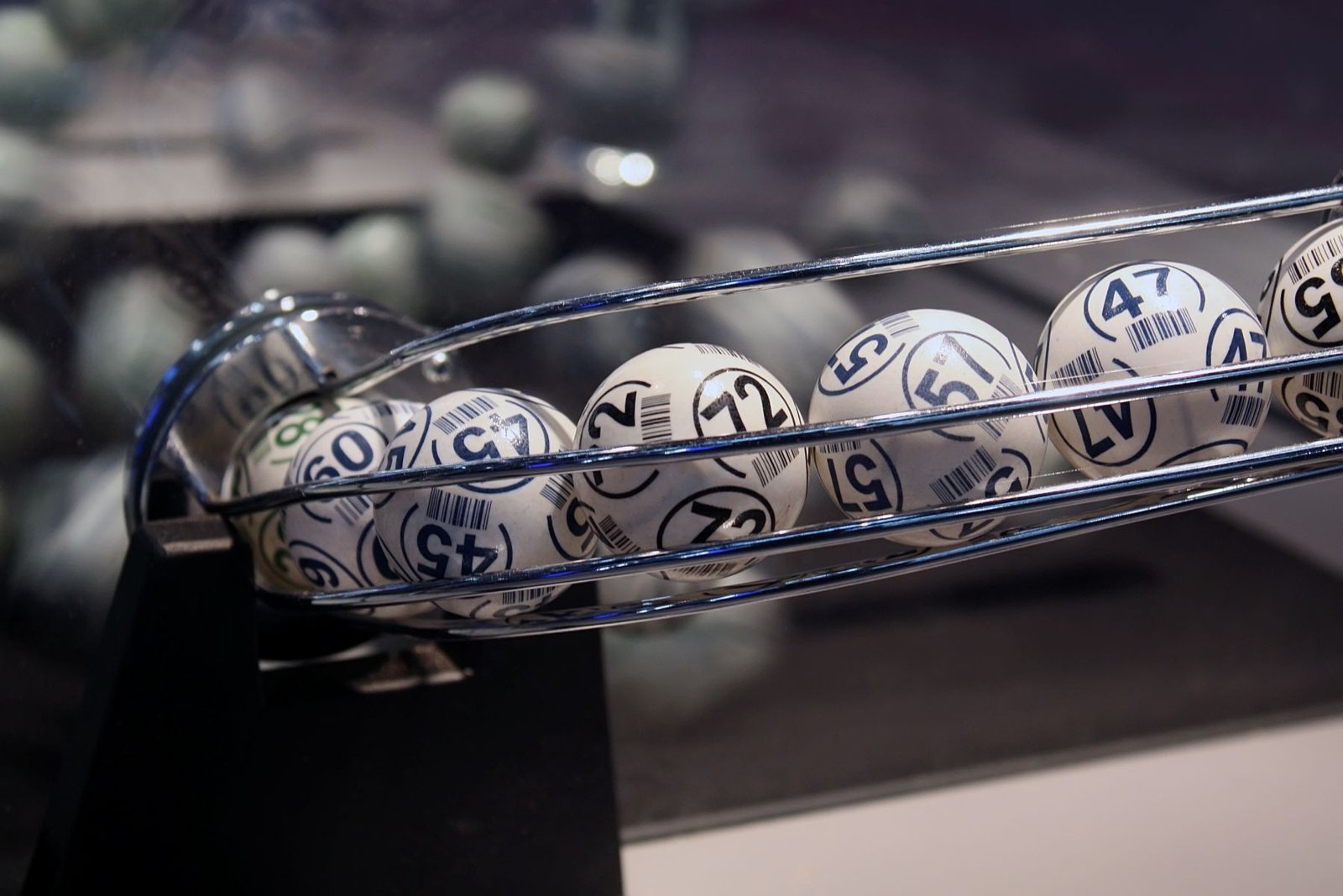 Ni joyas ni coches caros: se hace millonaria con la lotería y sorprende a todo el mundo con lo que hace con el dinero