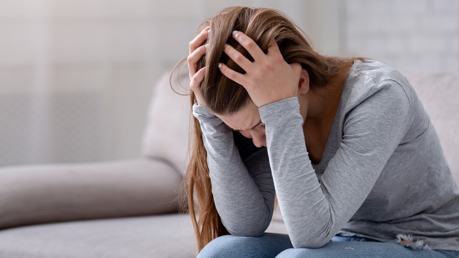 Adiós a la crisis de los 40: cada vez más jóvenes se sienten frustrados