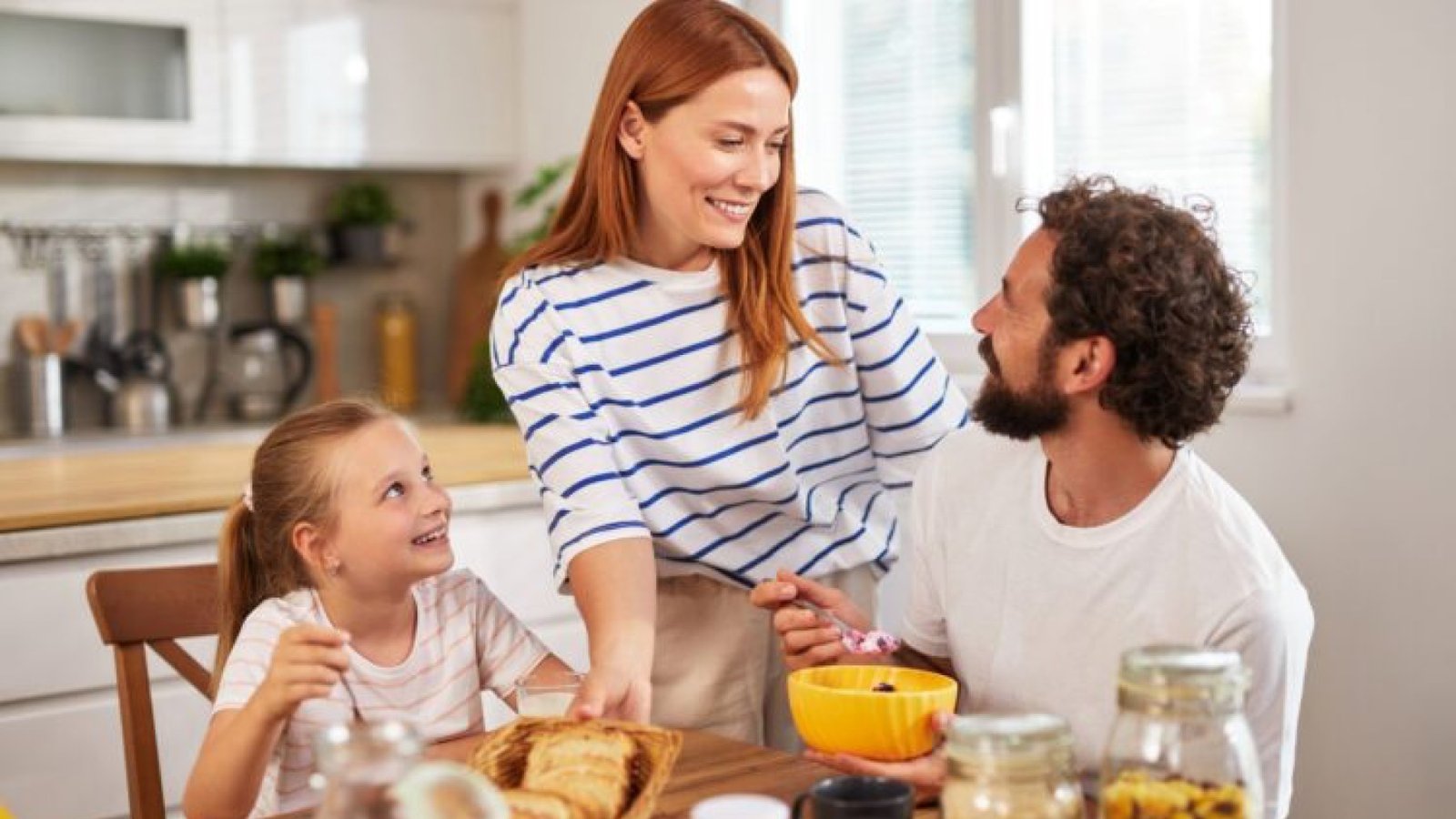 El secreto para vivir más tiempo está en desayunar y cenar