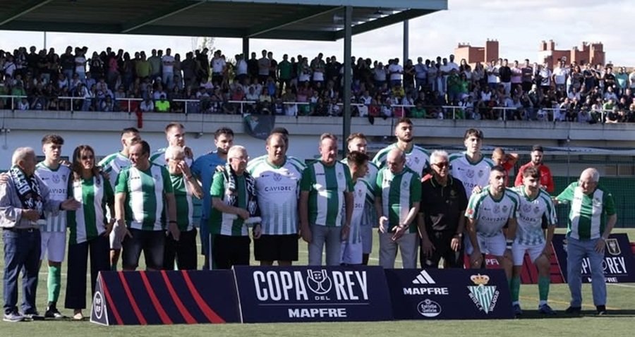 Hasta Solares vibró con el Betis 2 Betis