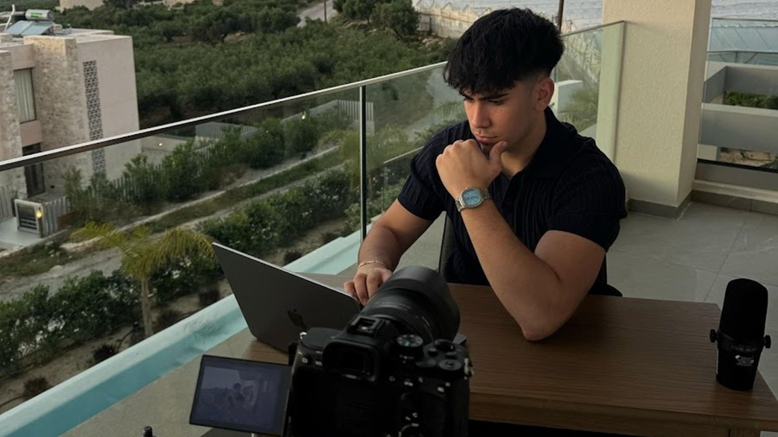 Eric Alanis, youtuber: "Así es como genero más de 10.000 euros"