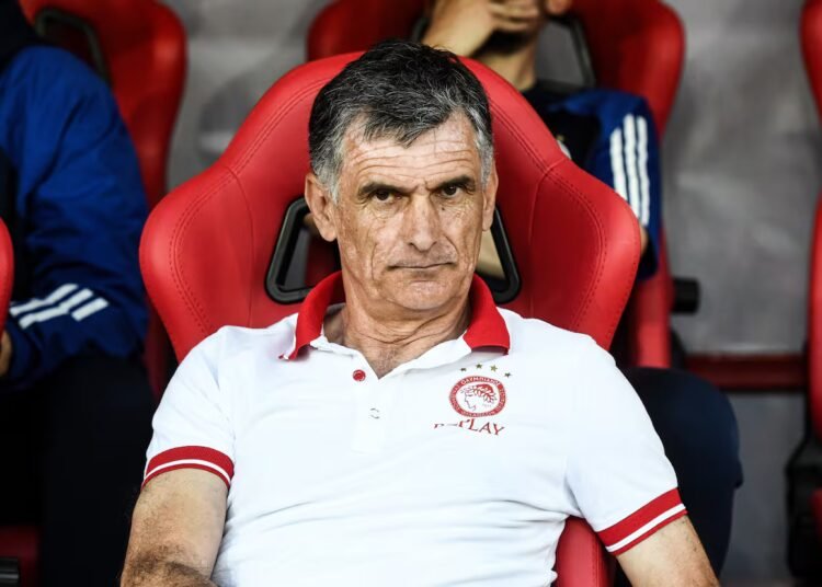 Mendilibar seguirá su camino en Grecia 1 Mendilibar