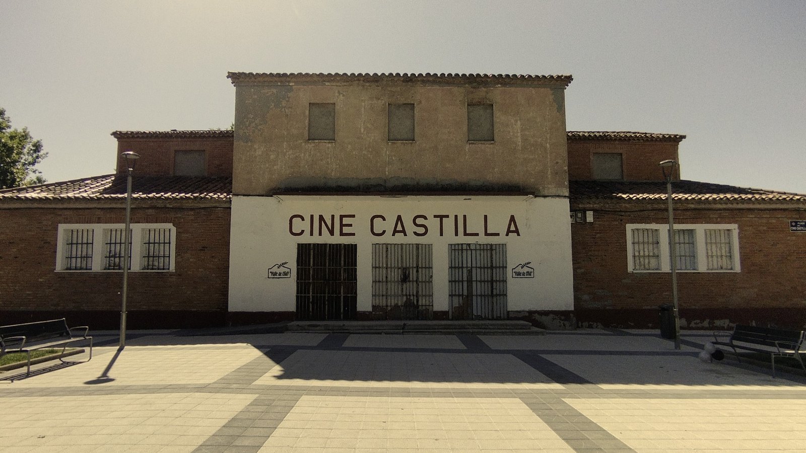 Cine Castilla Girón