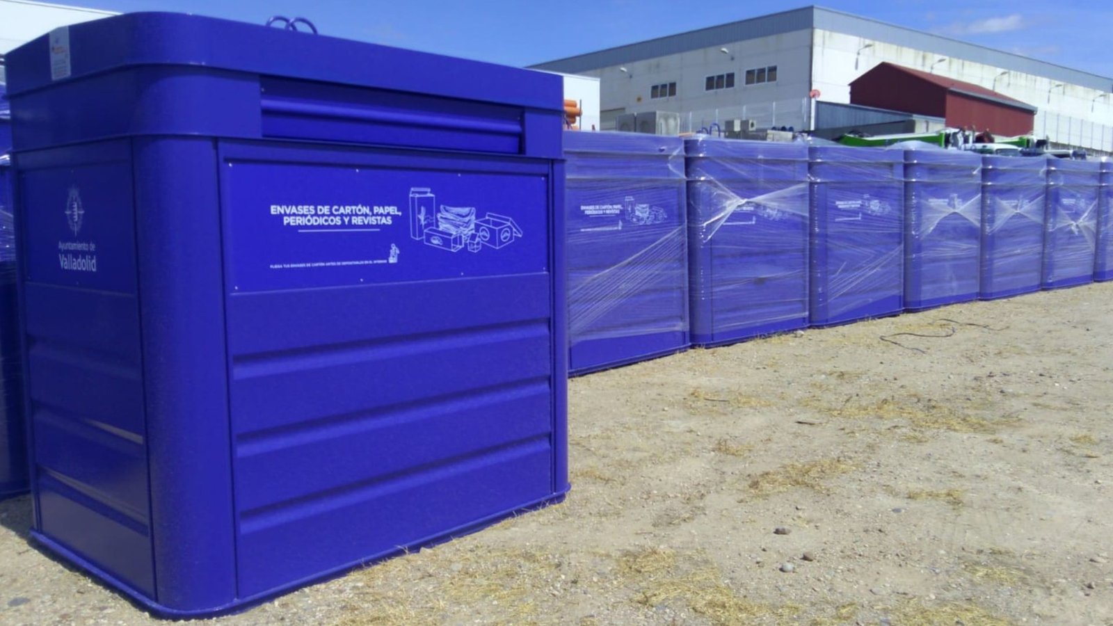 El pirómano de contenedores habría quemado diecinueve