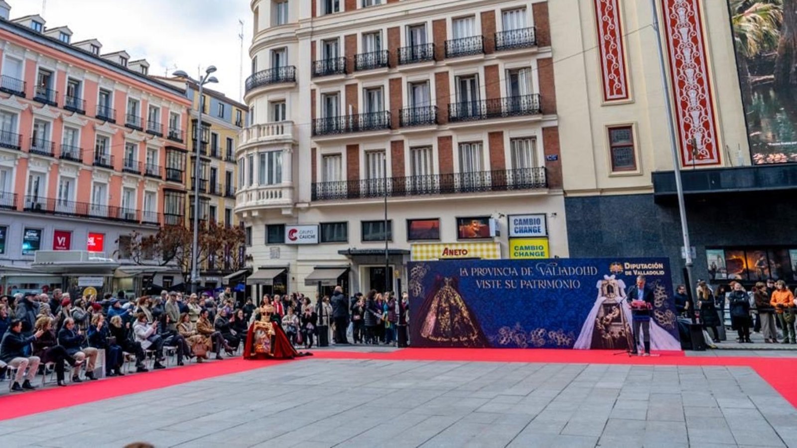 Exposición de la Diputación en Callao