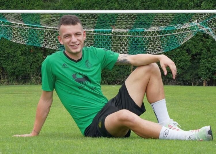 A seguir en el Racing: Íñigo Vicente 1 Íñigo Vicente Racing