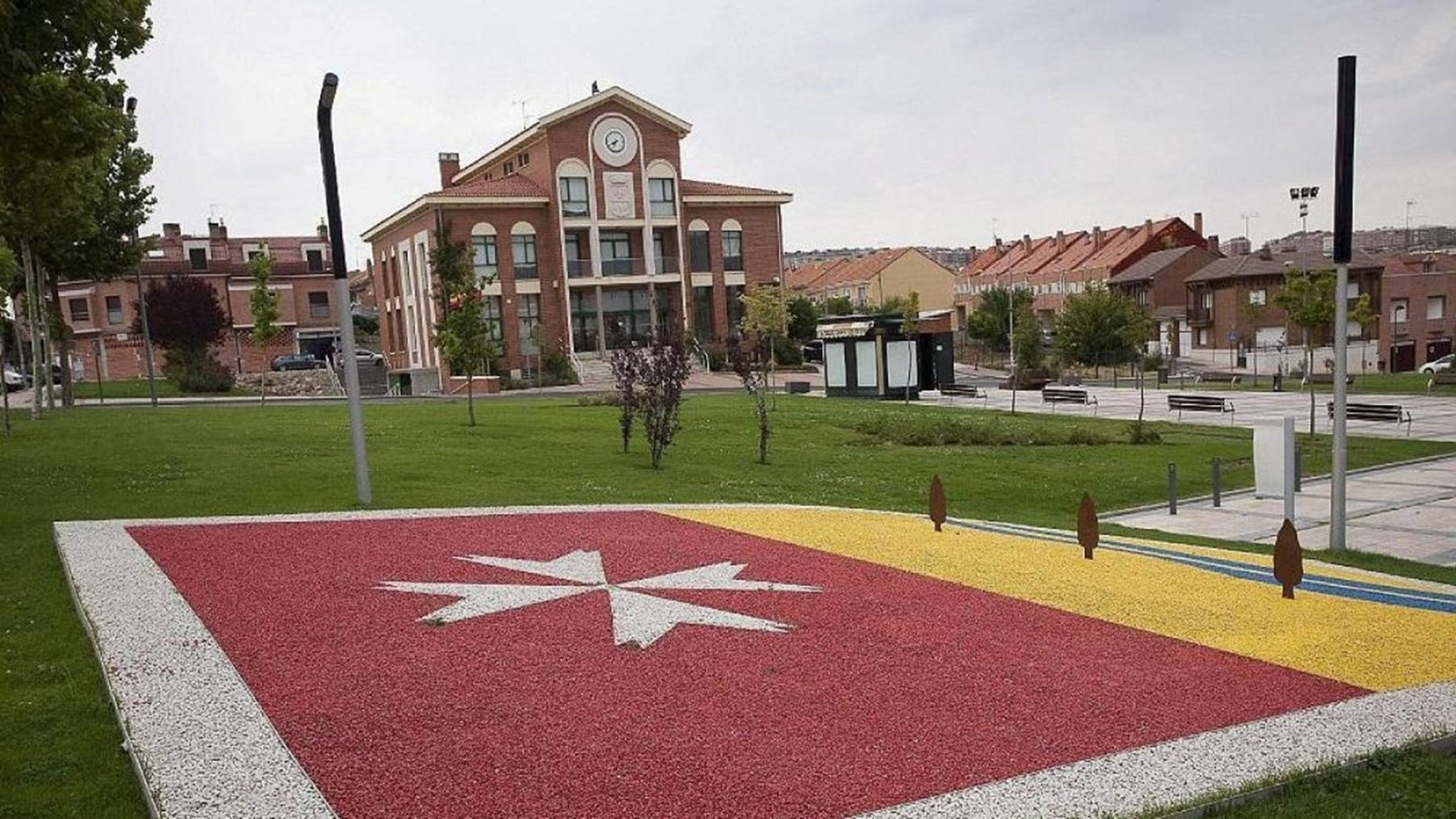 Plaza Mayor Arroyo de la Encomienda